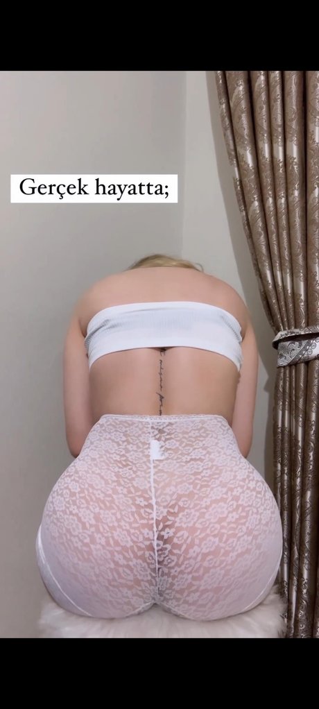 Oznur Guven_ ホットなスター ギャラリー