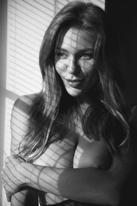 Svetlana Sinitsyna_ ポルノスター 可愛い 写真