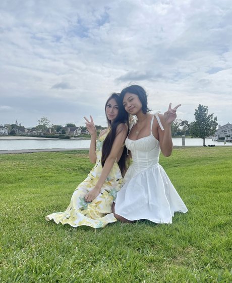 Alyssa Silos ポルノスター パーフェクト 写真