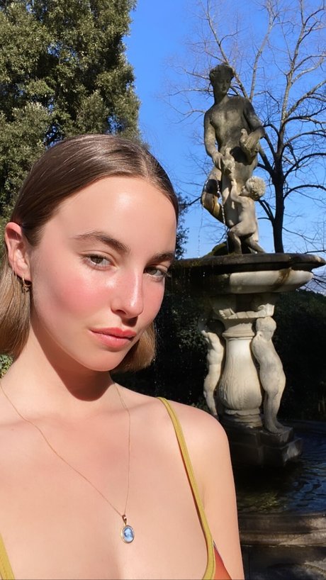 レズビアン誘惑オンリーファンズ セクシーヌード 画像