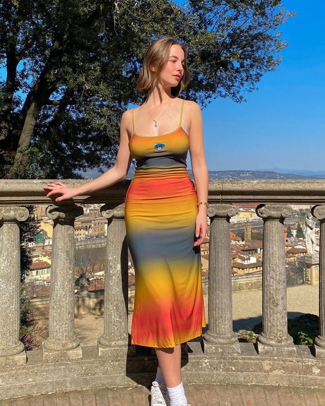 Amelie Manzoli ポルノスター 無料 写真