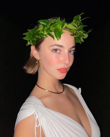 Amelie Manzoli トップモデル 写真