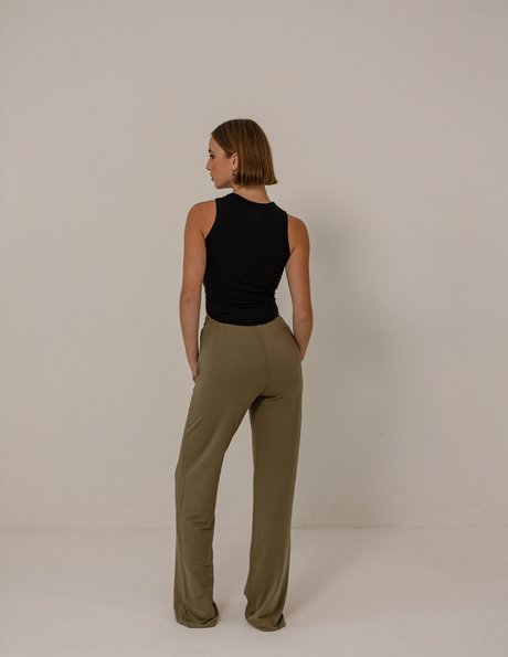 ゲイのチンポオンリーファンズ セクシー裸 画像