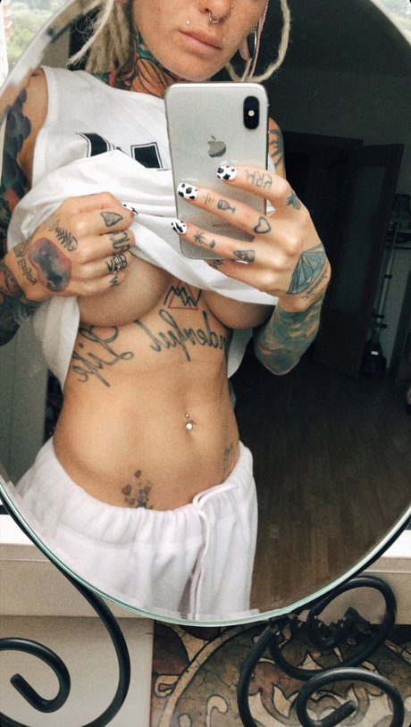 Bantikboy_ 裸のスター 画像