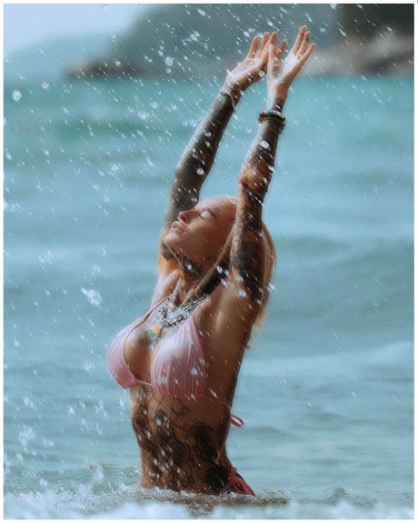 アナルコスプレオンリーファンズ ヌード 写真