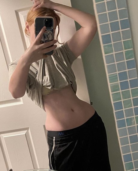 Initialelon ポルノスター セックス 写真