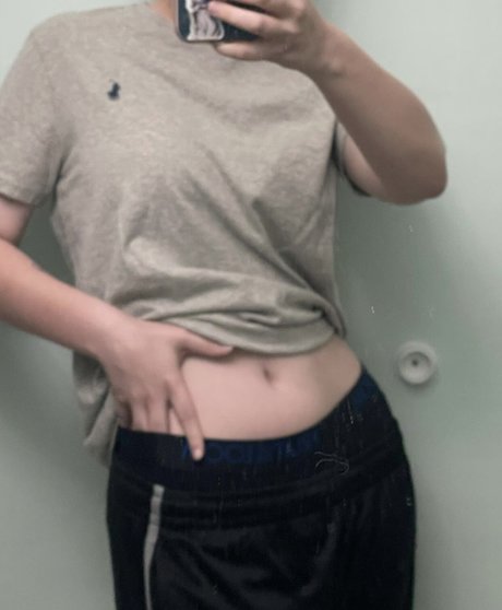 Initialelon ヌードスター 写真