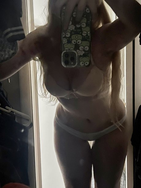 Initialelon プロフィール写真