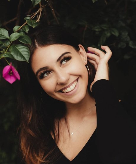 ぽっちゃりティーンオンリーファンズ 可愛い 画像