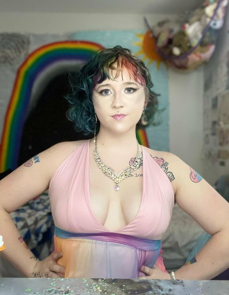 Catholic virgin ポルノスター セクシー 写真