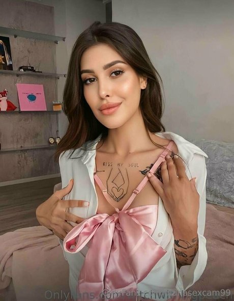 スペードのクイーン オンリーファンズ ポルノ 写真