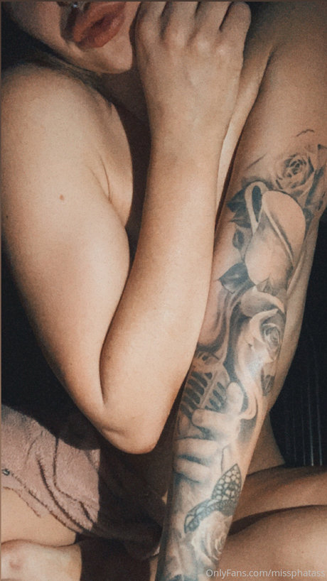 asmr 官能的なオンリーファンズ 無料 写真