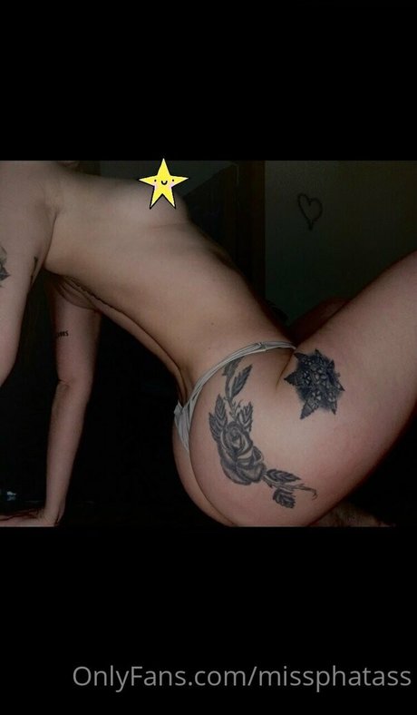 日本の熟女オンリーファンズ 美しいヌード 画像