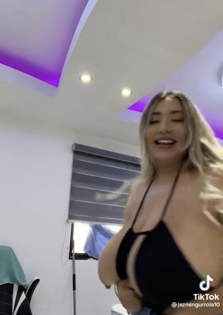 Nimsay 裸のスター 写真