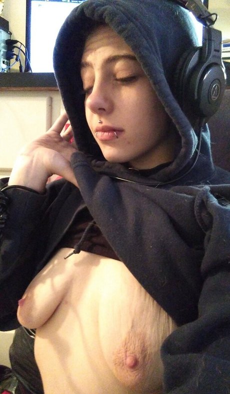 スペードのクイーン オンリーファンズ アダルト 写真