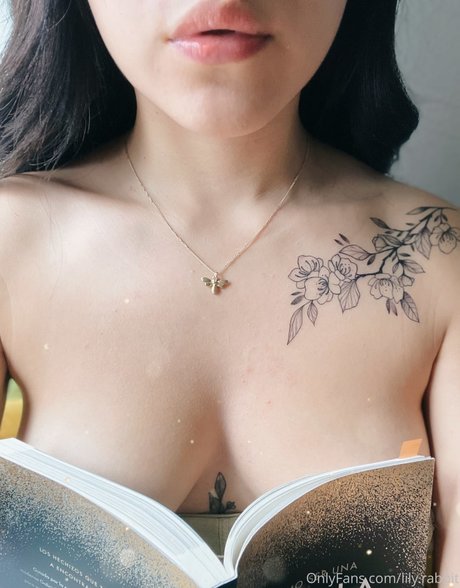 lily rabbit セックススター ギャラリー