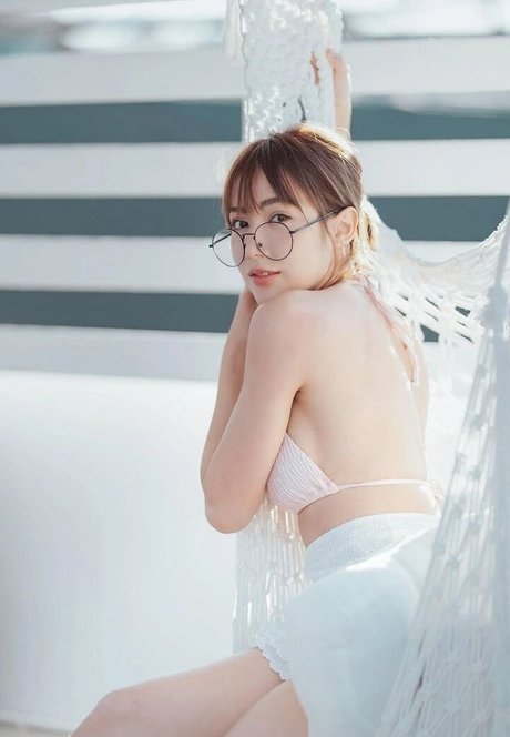 fangko okok セクシーモデル 写真