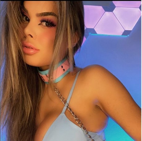 ぽっちゃりブルネットオンリーファンズ アートポルノ 写真