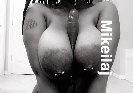 ポルノオンリーファンズ ホット裸 写真