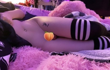 かわいいアナルオンリーファンズ 無料セクシー 写真