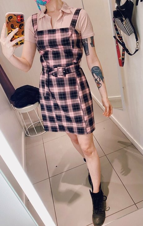 ベビーシッターオンリーファンズ えろ ギャラリー