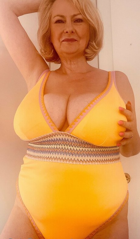 CourtesanAnna エロティックなスター ギャラリー