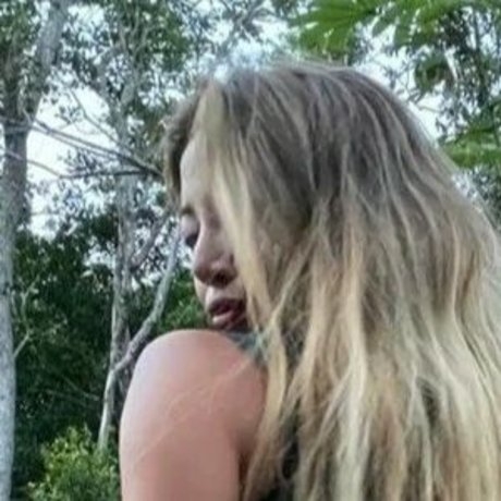 Susi Cruz ヌードモデル 写真