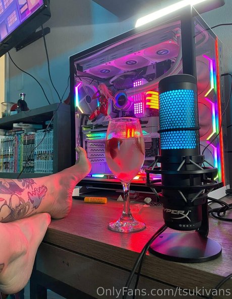 Tsukivans ポルノスター 画像