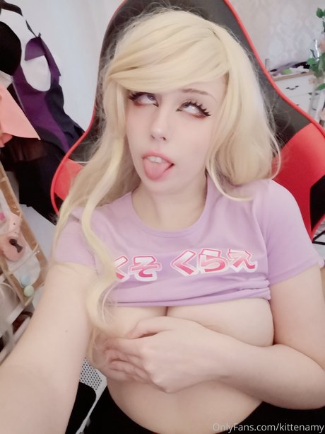 黒髪の熟女オンリーファンズ 無料 画像