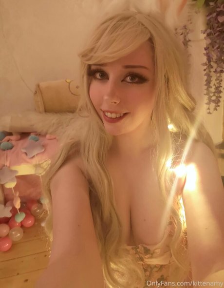 オタクプリンセスオンリーファンズ ヌード 写真