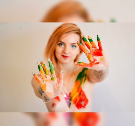 レズビアンマッサージオンリーファンズ アートxxx 写真