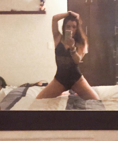 Tania Ivette_ スター 写真