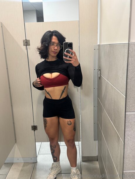 Yoursecretrito XXXモデル 写真