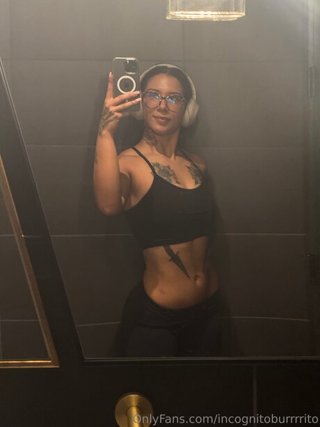 フィットネスガールズオンリーファンズ 無料アダルト 写真