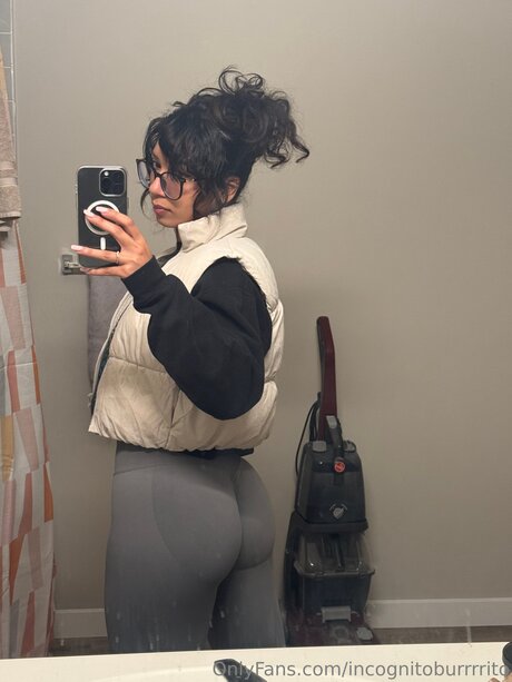 Yoursecretrito 無料女優 写真