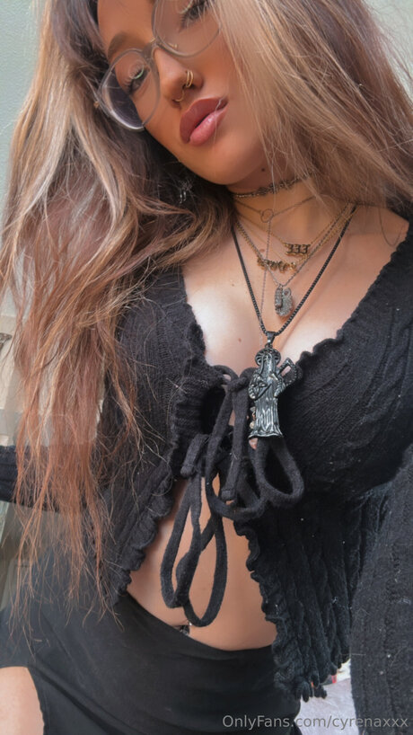 Cyrenaxxx ポルノスター 画像