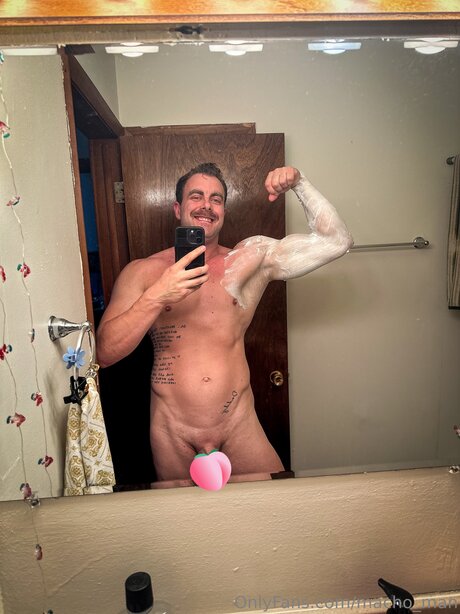 フィットネスベイビーオンリーファンズ エロ ギャラリー