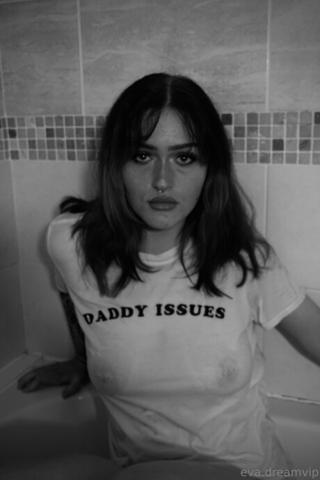 アラブの女の子オンリーファンズ ポルノ 写真