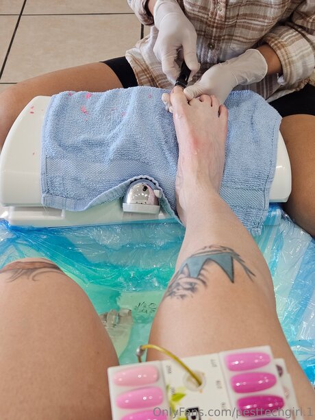 Pesttechgirl 1 美しいモデル 画像