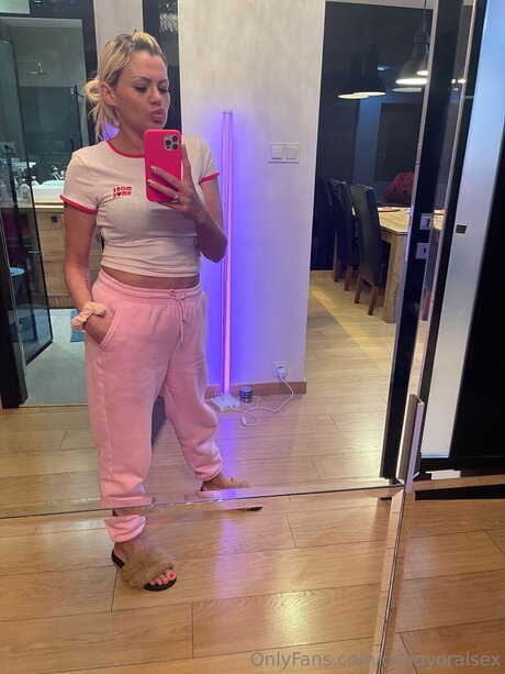 Candyoralsex 高品質女優 写真