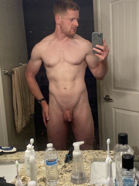 Gingerinlv ポルノスター ヌード 写真