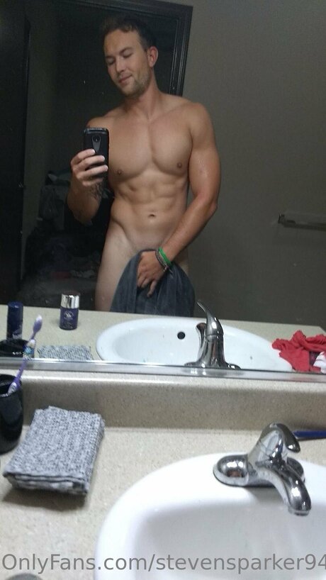 Parkerstevens23 エロティックなスター 写真