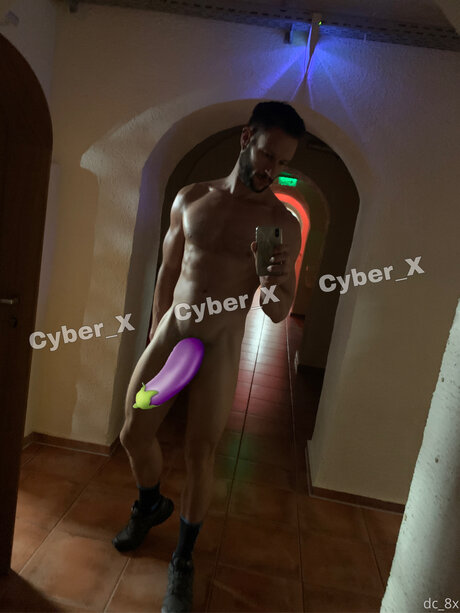 Cyber Dragon 限定モデル 写真