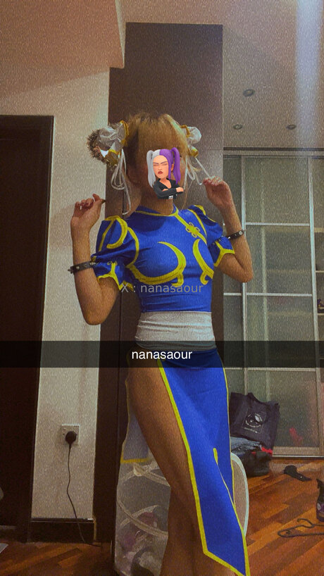 Qishpwishh ポルノスター 写真