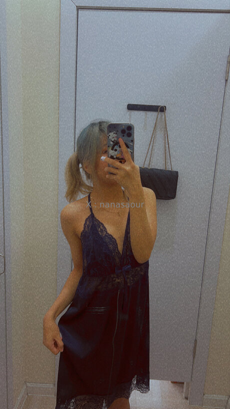 Qishpwishh ポルノスター エロティック 写真