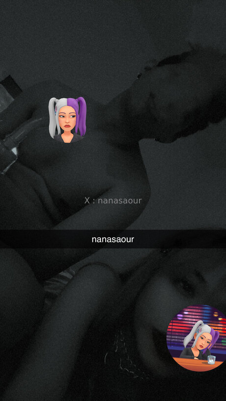 Qishpwishh 最高のモデル 写真