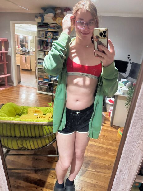 ティーンフィンガリングオンリーファンズ xxx アーカイブ