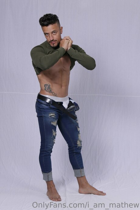 I Am Mathew ヌードのポルノスター ギャラリー