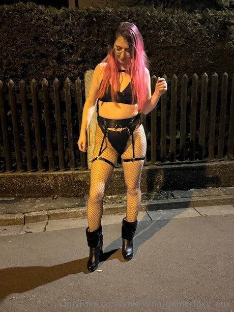 オンリーファンズを崇拝する 無料セクシー ギャラリー