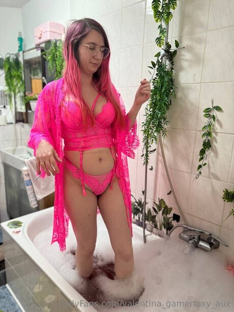 POVオンリーファン 裸 画像